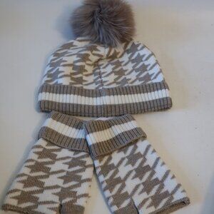 NWT Womens Tina Demel Camel-Cream Knit Houndstooth Beanie Hat & Gloves Set